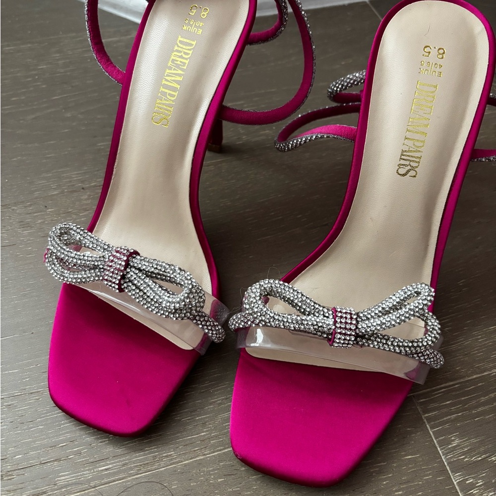 Dream Pairs Pink Rhinestone Heels